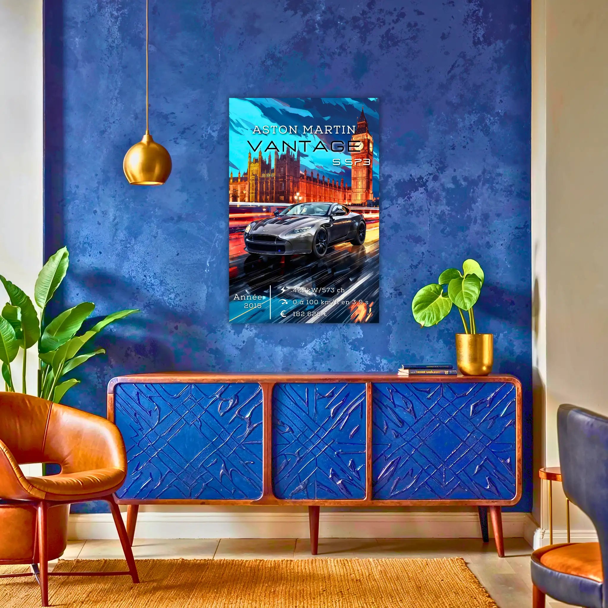 Tableau-Aston-Martin-Vantage-S-573-au-dessus-du-buffet | DreamWay